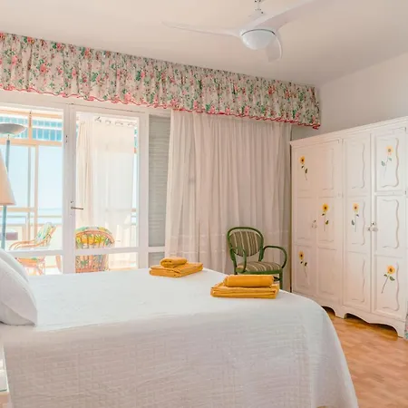 Nt Malibu Stunning Sea Views