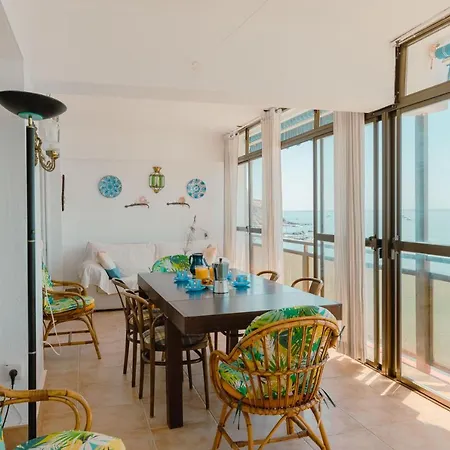 Nt Malibu Stunning Sea Views Apartamento Benalmádena